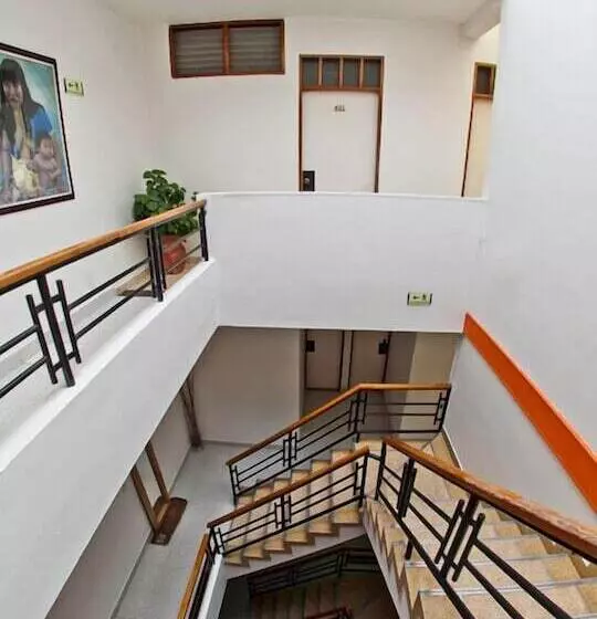 هتل Emberá