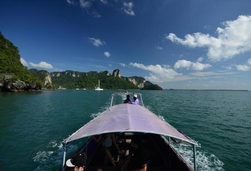 Bhu Nga Thani Resort & Villas Railay