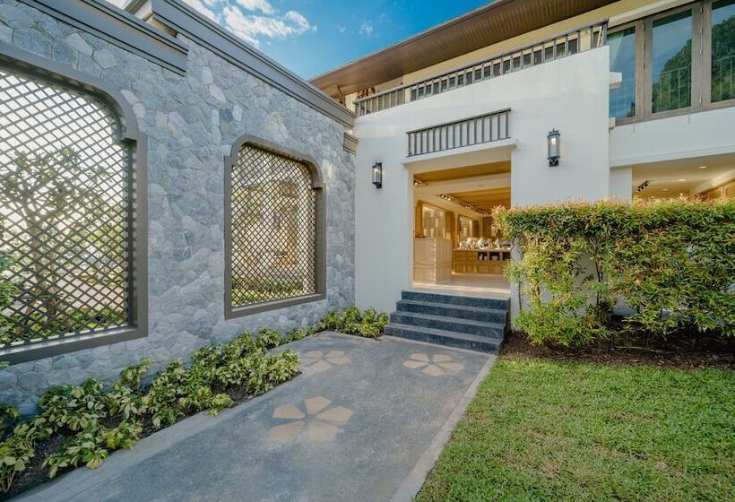 Bhu Nga Thani Resort & Villas Railay