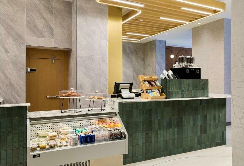 Delta Hotels By Marriott New York Times Square