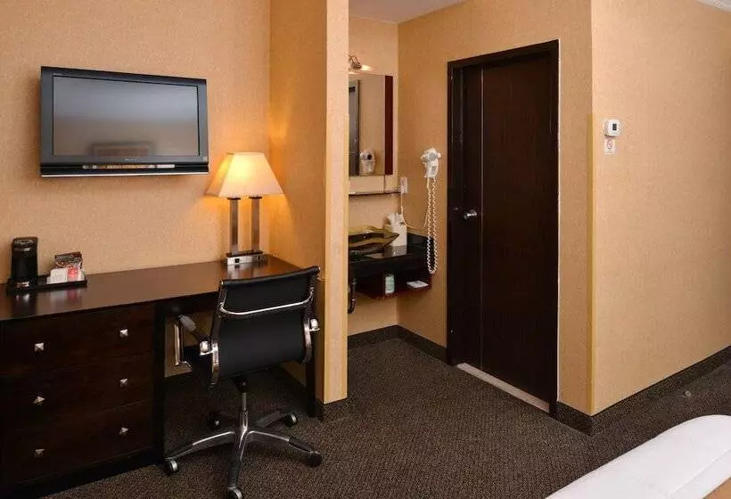 هتل Baltimore Plaza Inner Harbor