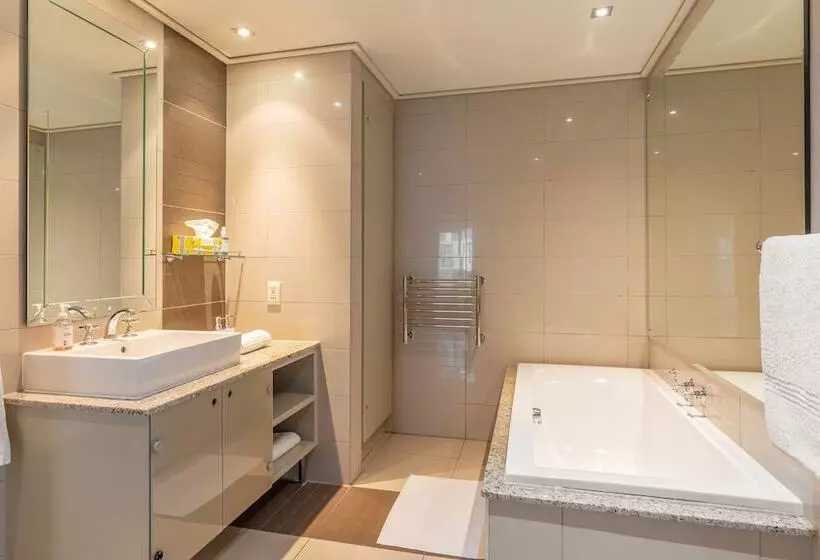 فندق Cape Royale   Whosting