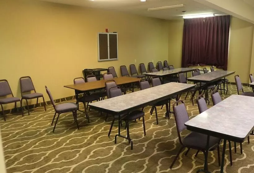 호텔 Comfort Suites