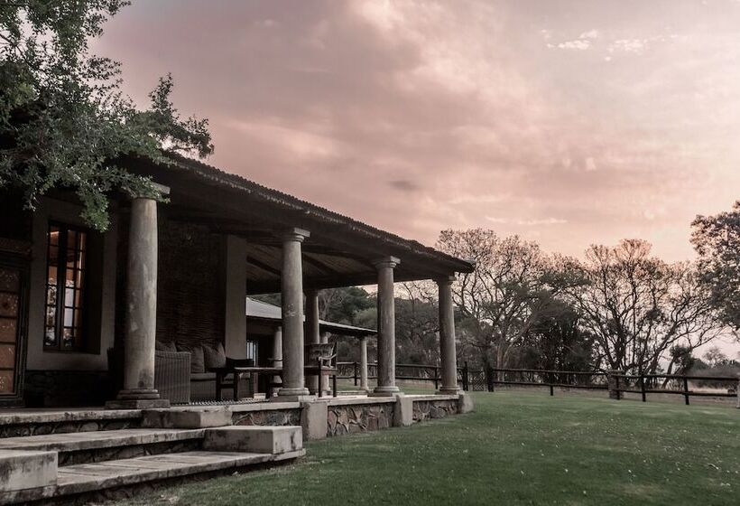 בית מלון כפרי Dawsons Game Lodge