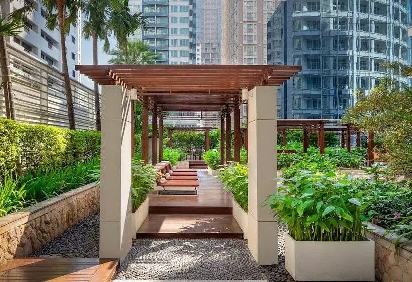 Dusit Suites Hotel Ratchadamri, Bangkok