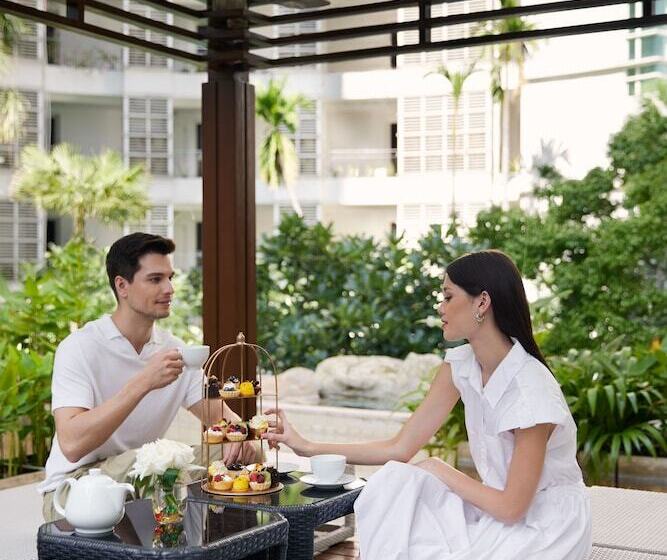 Dusit Suites Hotel Ratchadamri, Bangkok