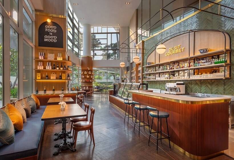 Dusit Suites Hotel Ratchadamri, Bangkok