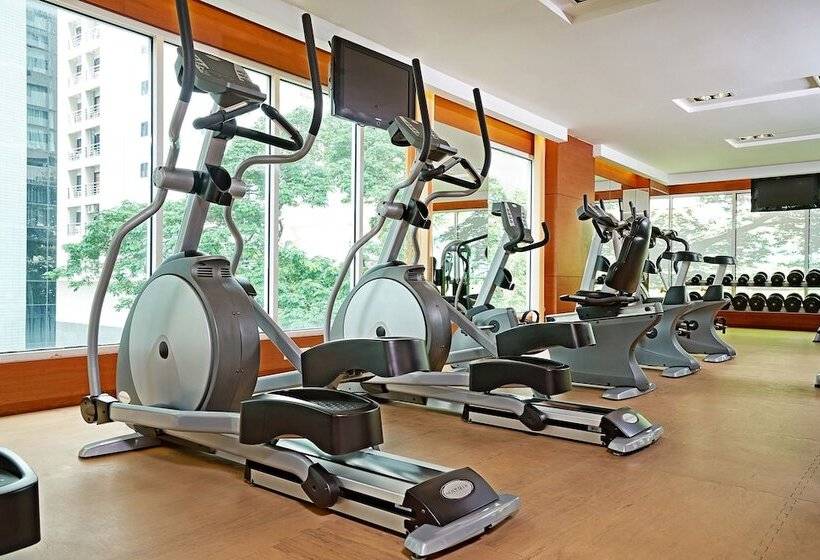 Dusit Suites Hotel Ratchadamri, Bangkok