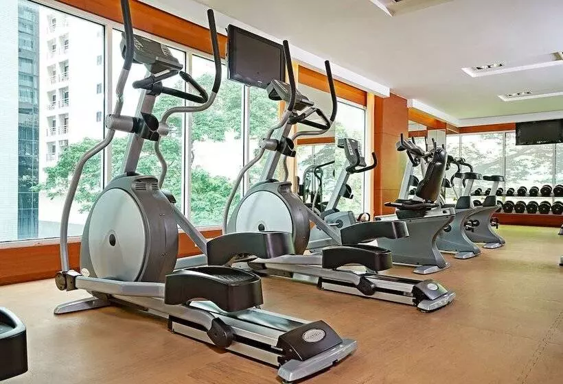 Dusit Suites Hotel Ratchadamri, Bangkok