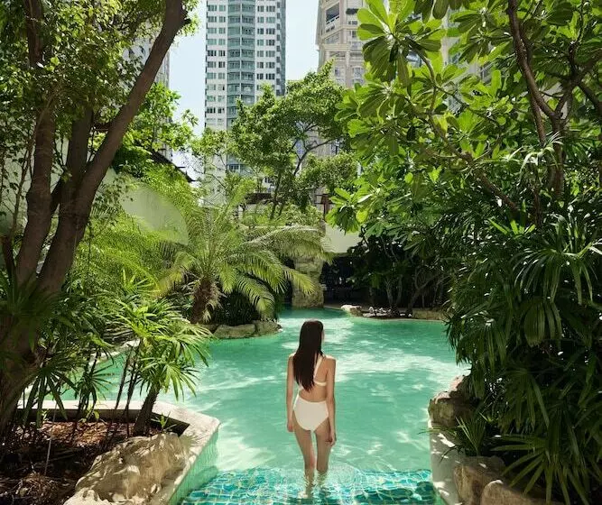 Dusit Suites Hotel Ratchadamri, Bangkok