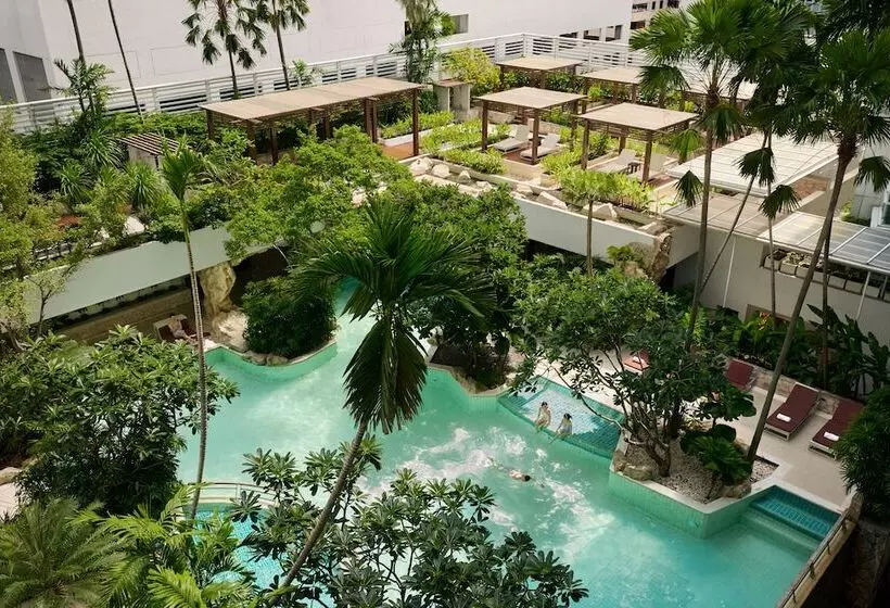 Dusit Suites Hotel Ratchadamri, Bangkok