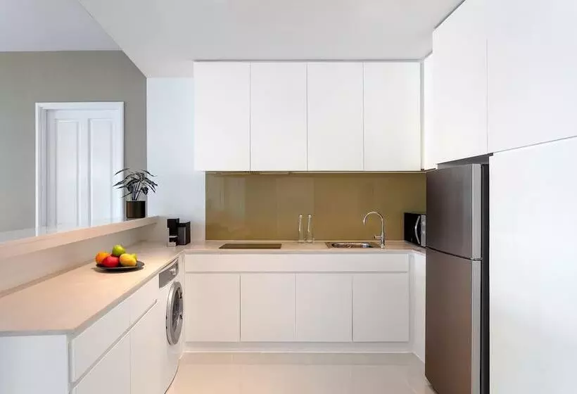 Dusit Suites Hotel Ratchadamri, Bangkok