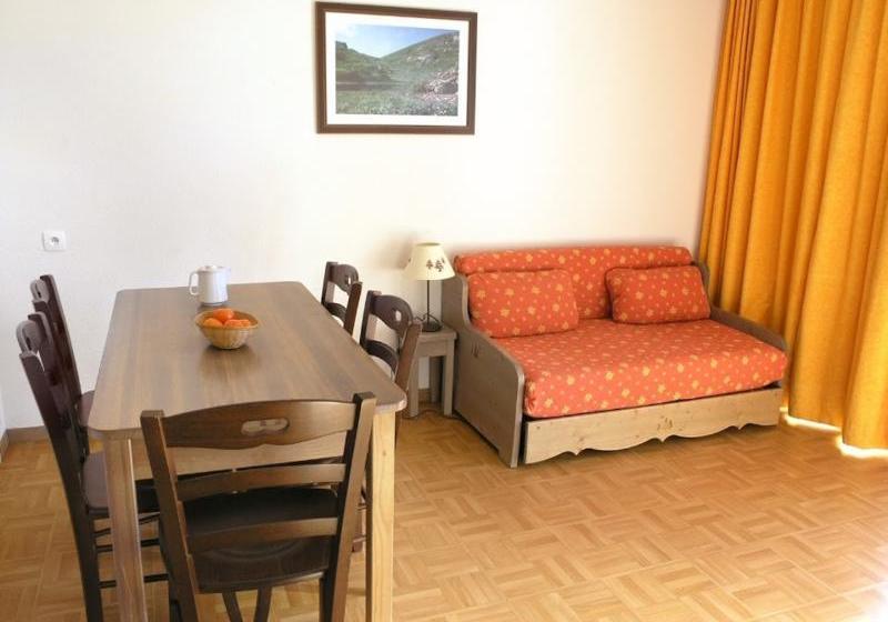 Отель Ecrin Des Neiges Chamrousse