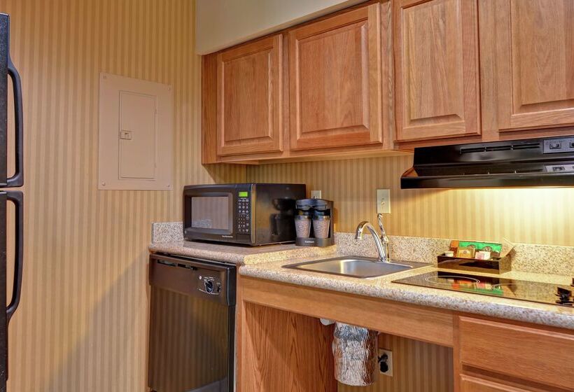 בית מלון כפרי Homewood Suites By Hilton Fayetteville