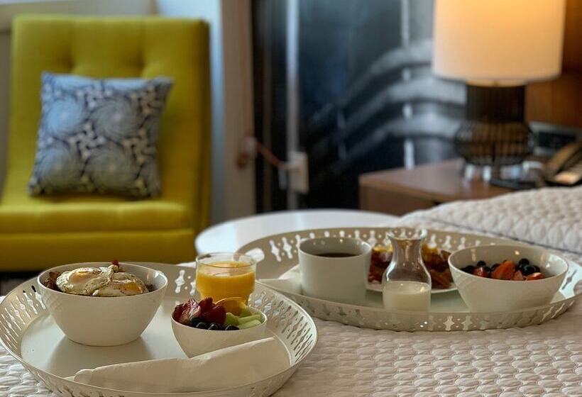 فندق Indigo   Memphis Downtown, An Ihg