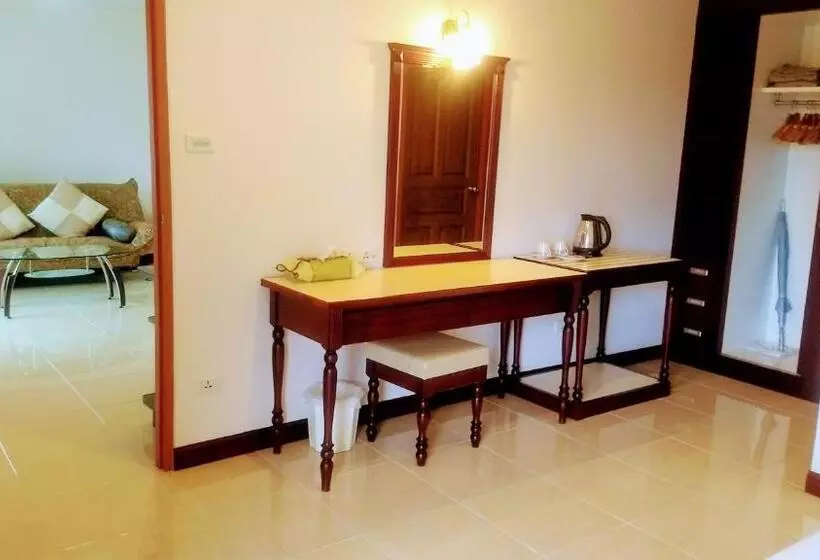 Mei Zhou Phuket Hotel Sha Plus