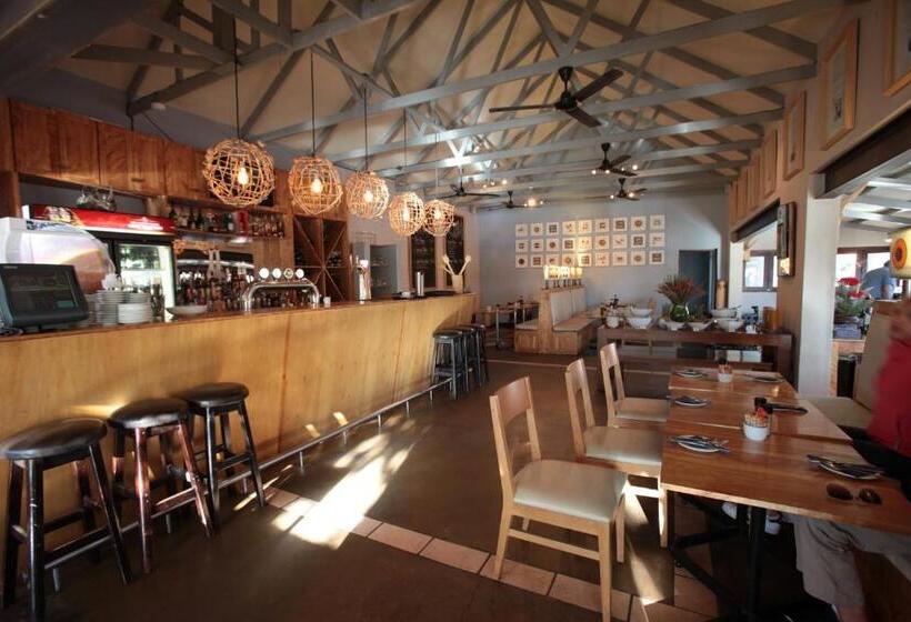 בית מלון כפרי Perrys Bridge Hollow Boutique