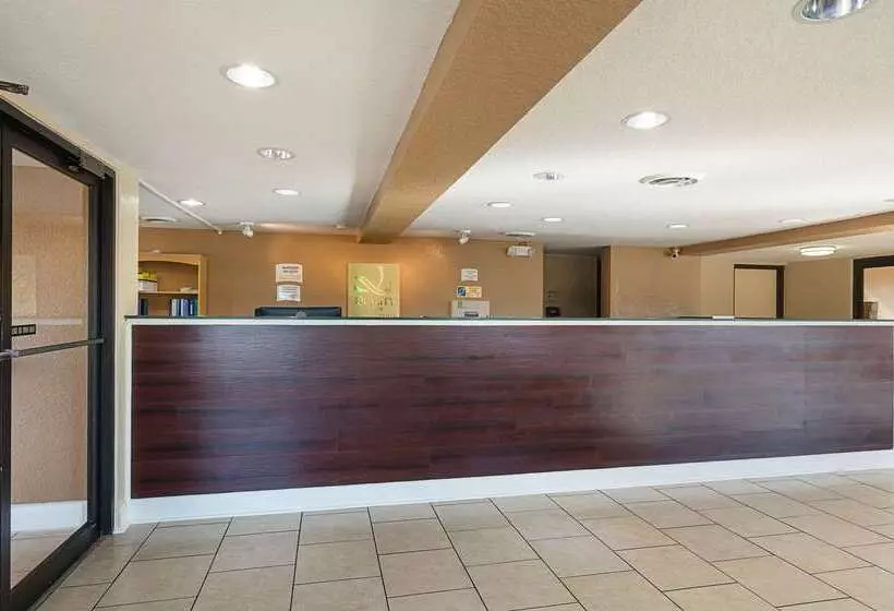 Отель Quality Inn Commerce At I 85