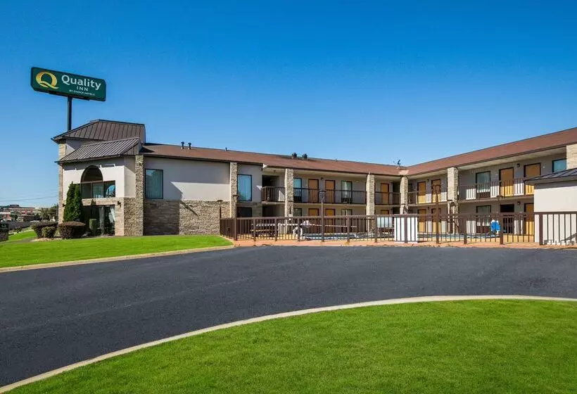 Отель Quality Inn Commerce At I 85