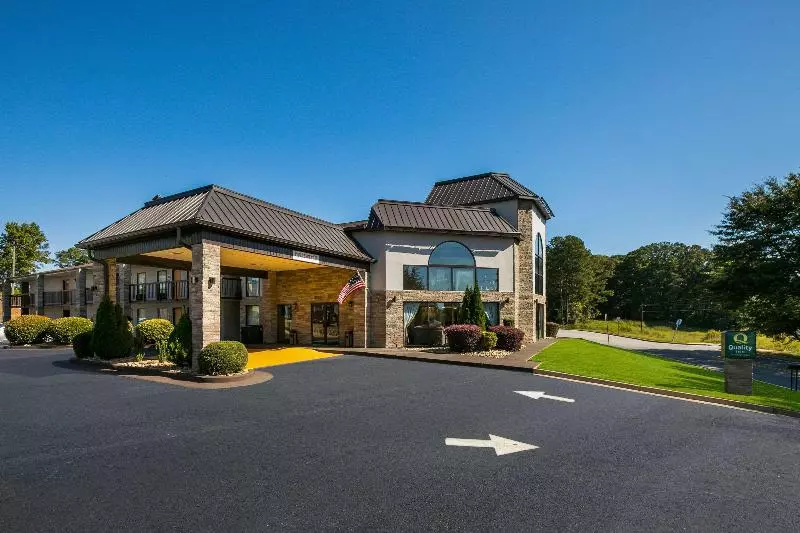 Отель Quality Inn Commerce At I 85