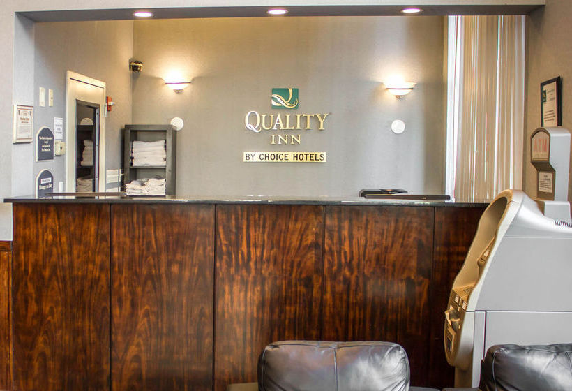 ホテル Quality Inn Long Island City  Queensboro Bridge