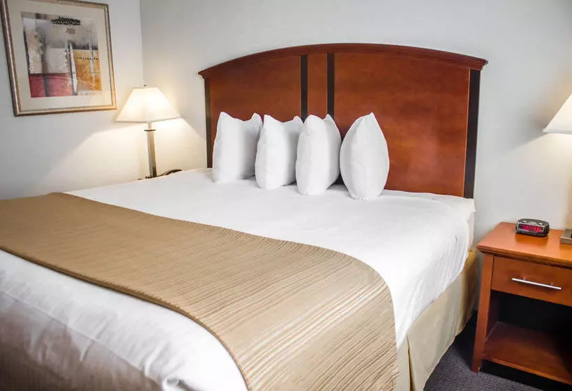 هتل Quality Inn Long Island City Queensboro Bridge