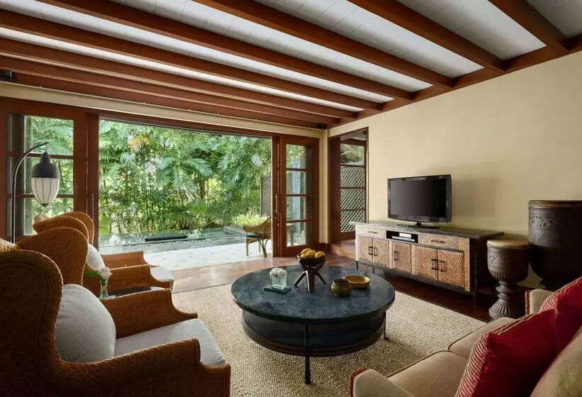 ホテル Shangri La Boracay