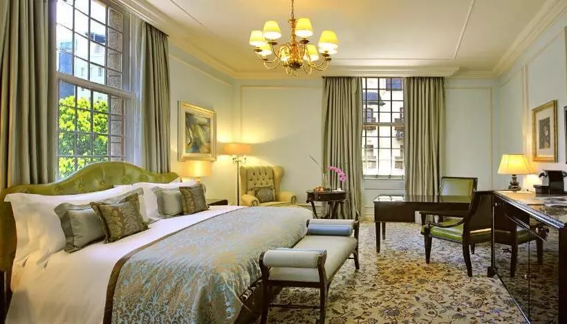 호텔 Taj Cape Town