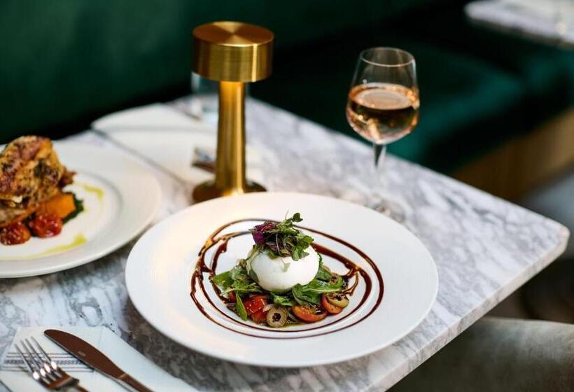 Delta Hotels By Marriott New York Times Square