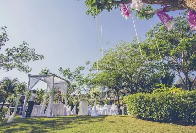 渡假胜地  Sunwing Kamala Beach