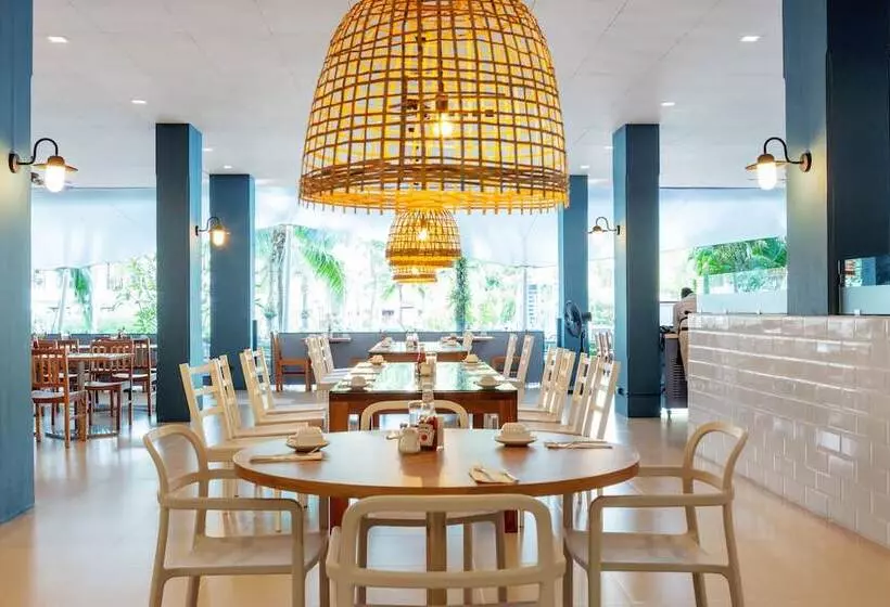 渡假胜地  Sunwing Kamala Beach