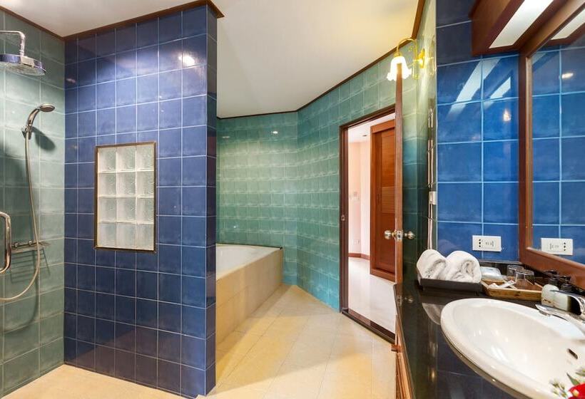 אתר נופש Ao Nang Timber House