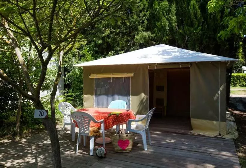 リゾートホテル Camping Maeva Escapades Le Domaine Des Chênes Blancs