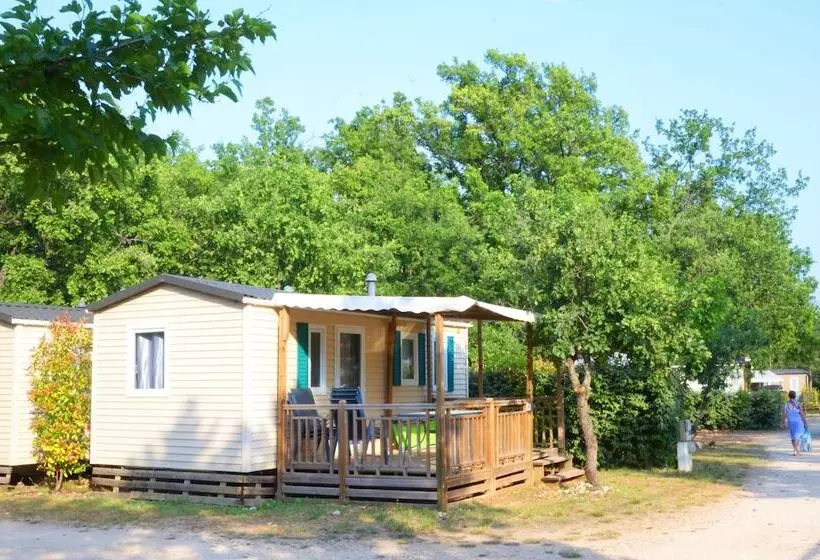 リゾートホテル Camping Maeva Escapades Le Domaine Des Chênes Blancs
