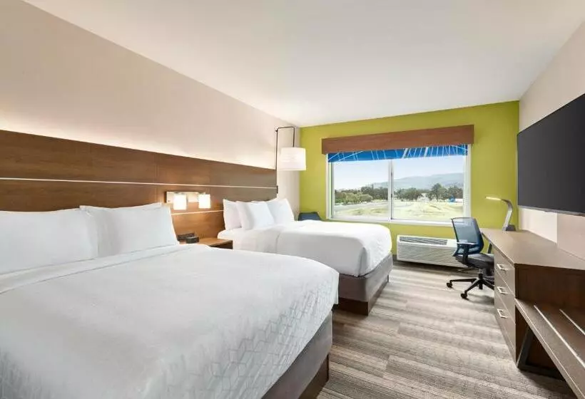 Hotelli Holiday Inn Express & Suites   Ukiah, An Ihg