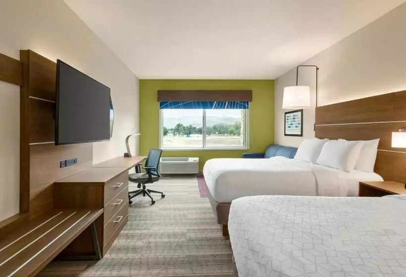 Hotelli Holiday Inn Express & Suites   Ukiah, An Ihg