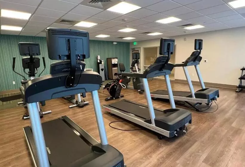 Hotelli Holiday Inn Express & Suites   Ukiah, An Ihg