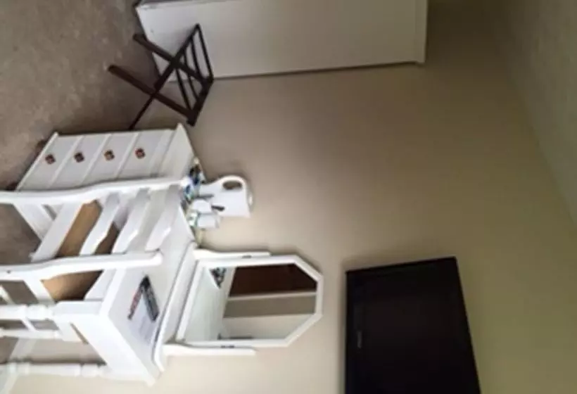 فندق Arties Mill Lodge