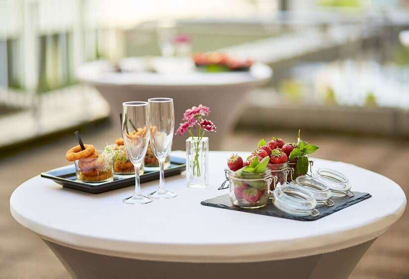 ホテル Campanile łódź