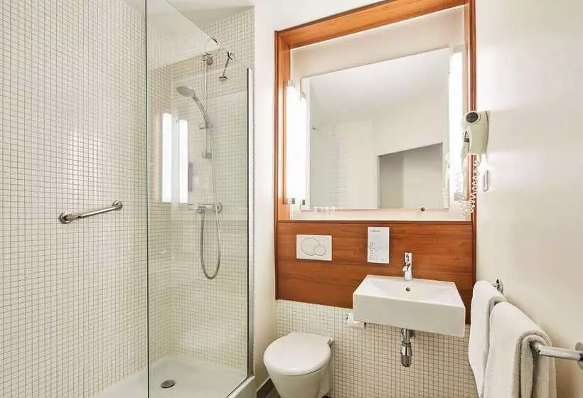 ホテル Campanile łódź