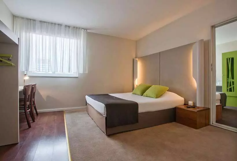 ホテル Campanile łódź