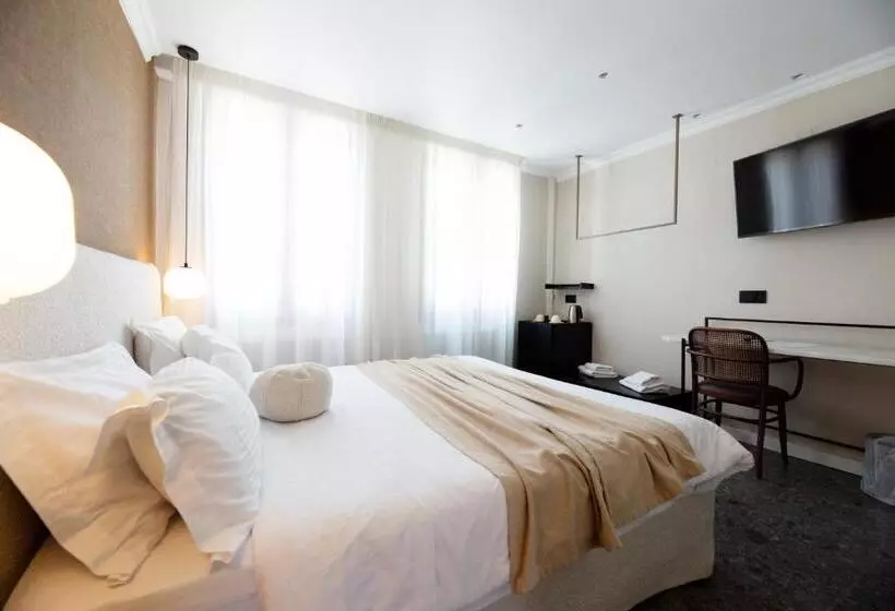 호텔 Civitas Suites