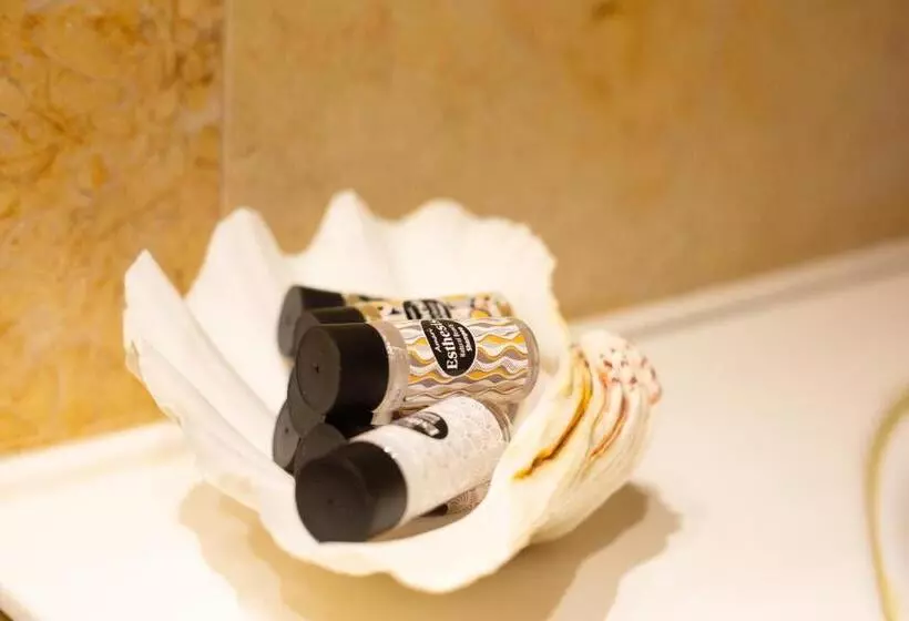 호텔 Civitas Suites