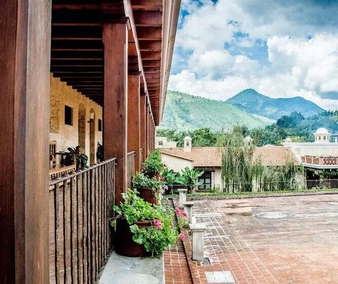 هتل Filadelfia Coffee Resort & Tours