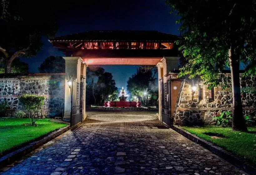 هتل Filadelfia Coffee Resort & Tours