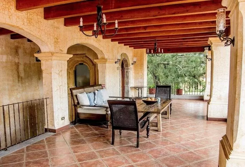 هتل Filadelfia Coffee Resort & Tours