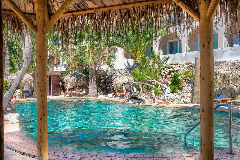 Gloria Maris Hotel Suites And Villa