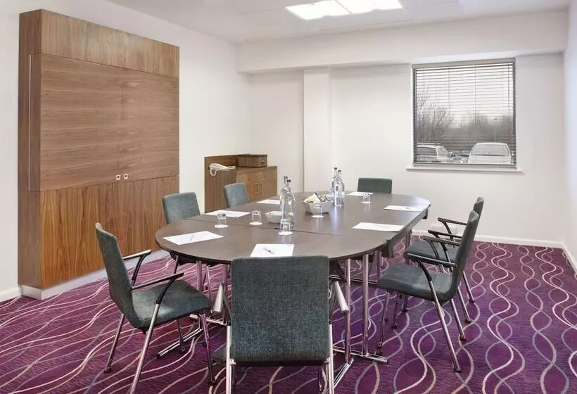 호텔 Holiday Inn Express Tamworth By Ihg