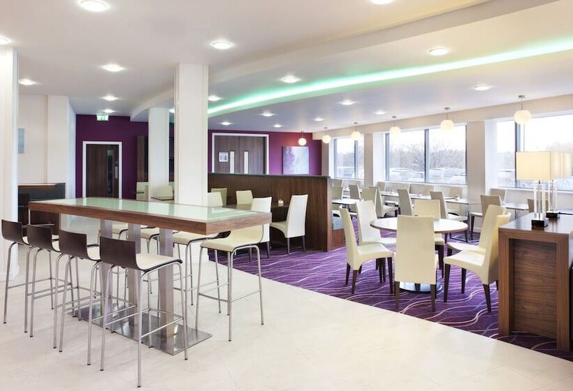 فندق Holiday Inn Express Tamworth By Ihg