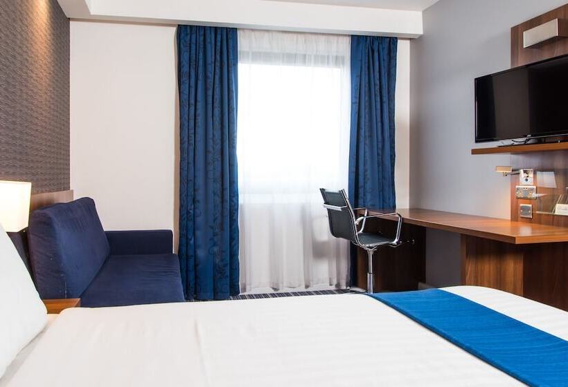 فندق Holiday Inn Express Tamworth By Ihg